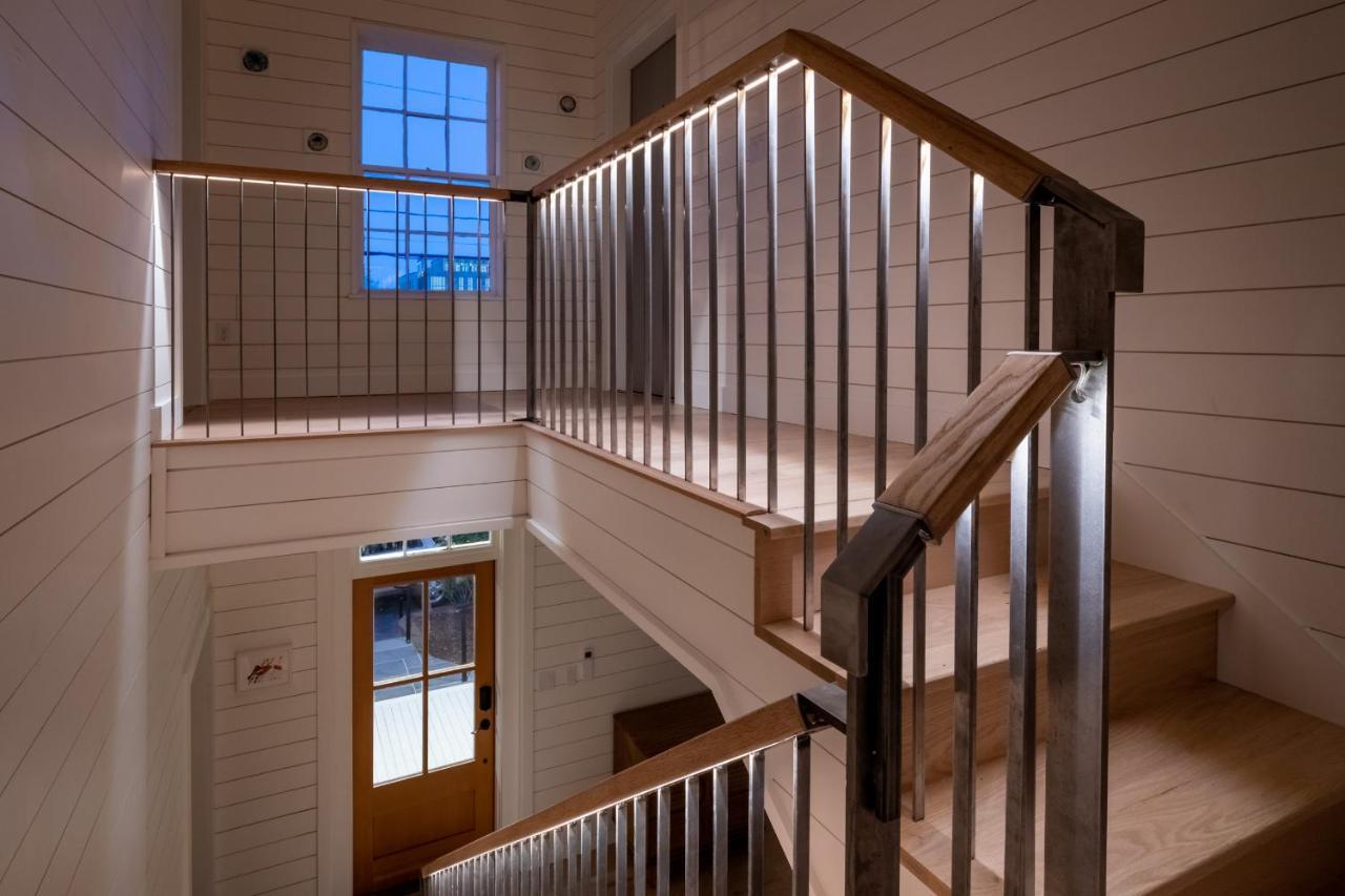 Boutique Room Steps From Downtown Mall Rose Jean - Room 4 Charlottesville Exterior photo